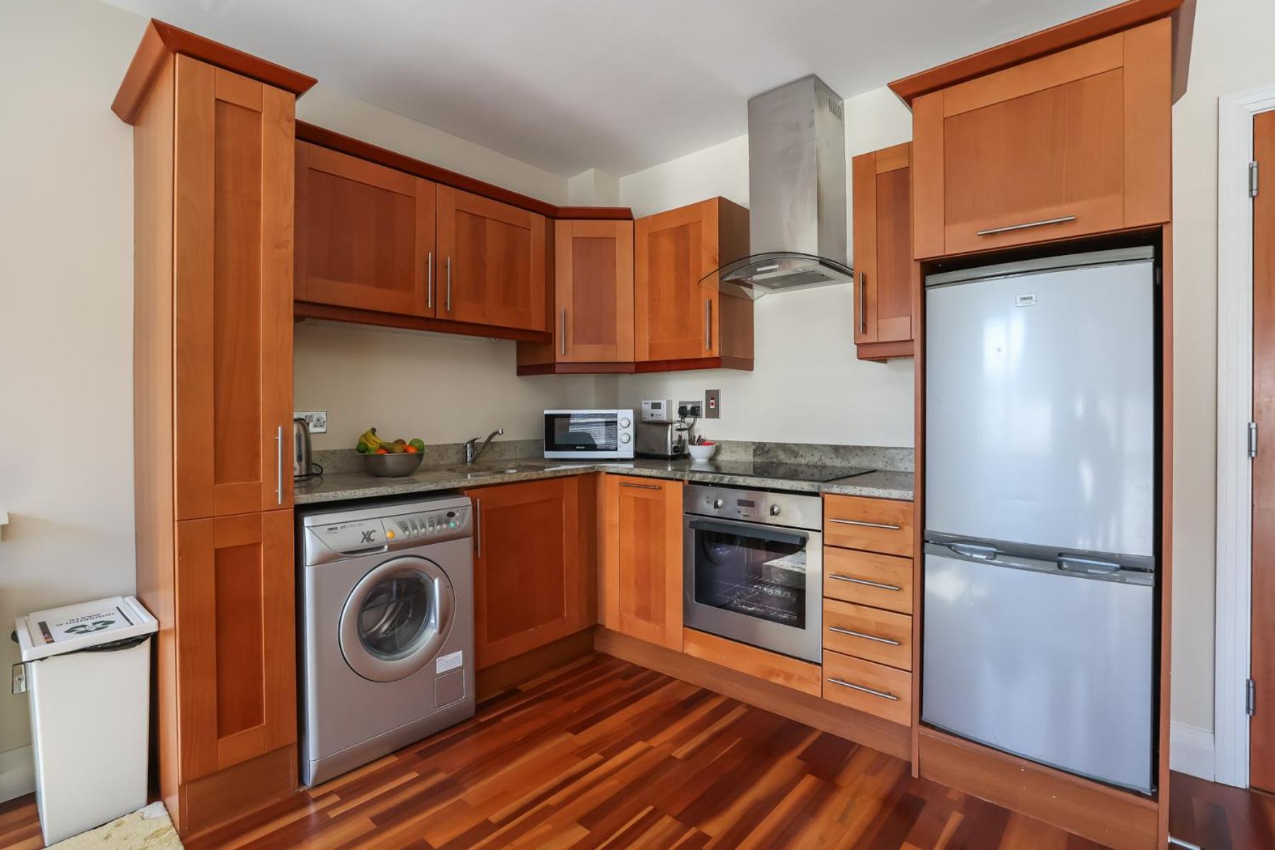 Georgian Square Apartment